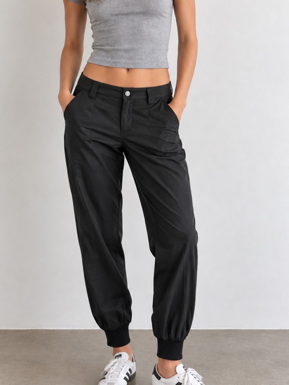 Joie Black 100% Silk Low Rise Jogger Pants Size 2